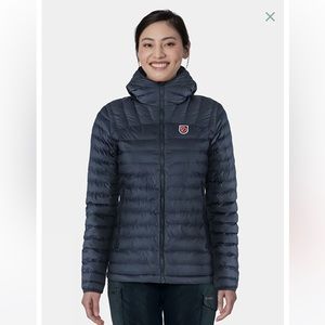 Like new Fjallraven synthetic down jacket!